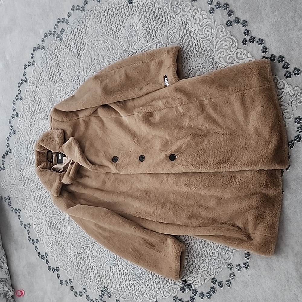 Coat - Picture 3 of 3